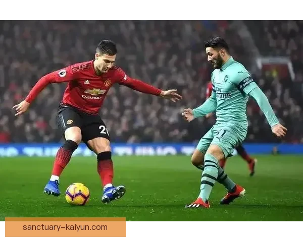 奥马尔·哈钦森在英超近期表现稳健，备受关注